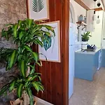 Vintage & Deluxe Apartment *