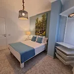 Vintage & Deluxe Apartment